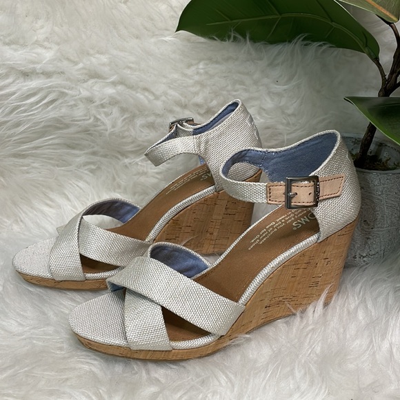 TOMS Sienna Wedge Sandal - Picture 3 of 12